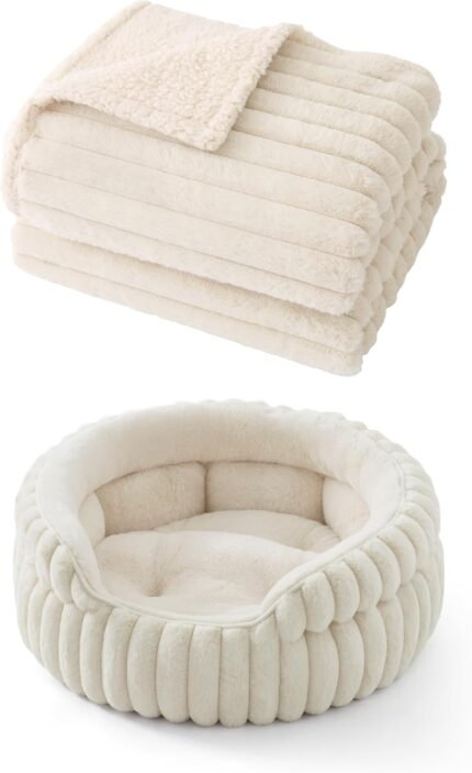 Bedsure ComfyFleece™ Small Cat Bed XS with ComfyFleece™ Waterproof Dog Blankets for Small Dogs Cream