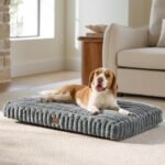 Bedsure ComfyFleece™ Fluffy Balanced Support Large Dog Bed for Crate,35×22