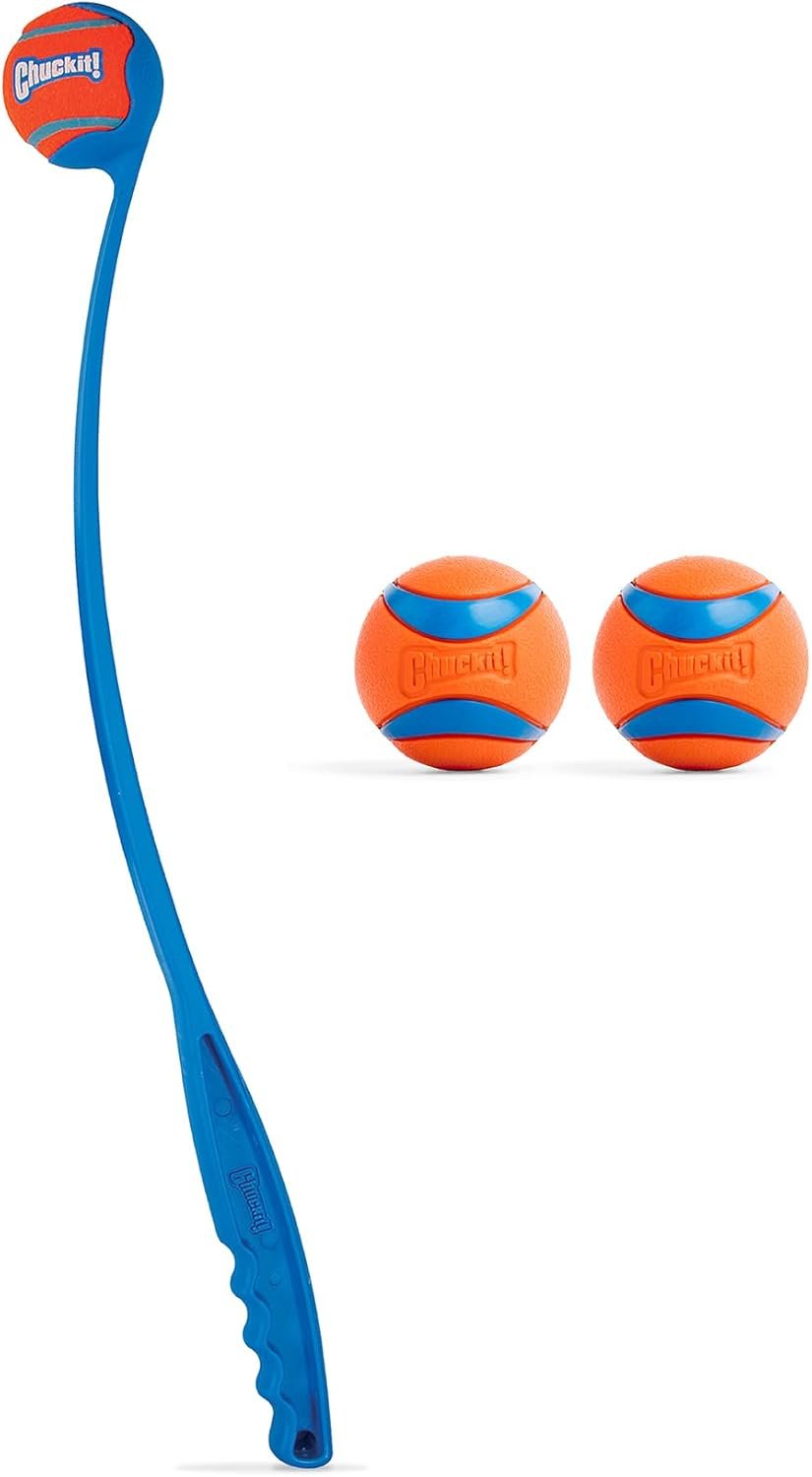 Chuckit! Ultra Ball and Launcher Bundle, Classic 26M with 2 Medium Balls Chuckit! Ultra Ball and Launcher Bundle, Classic 26M with 2 Medium Balls