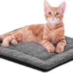 K&H Self-Warming Cat Bed Pad, Self Heating Pad, Small 21 X 17 Gray/ Black