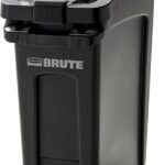Rubbermaid Commercial Products BRUTE Airtight Feed Storage Container, 50lb